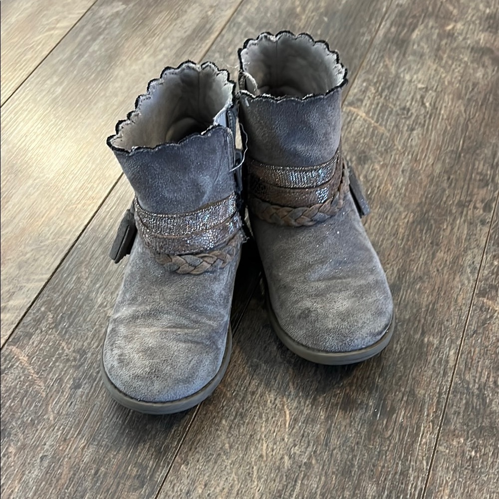 Grey/Brown Kids Boots with Braided Strap